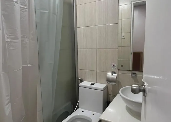 Apartment Jfs Staycation - Elegant & Stylish *